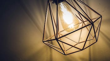 El precio de la luz este miércoles 18 de marzo: ¿cuáles son las horas pico y valle?