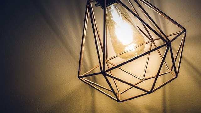 El precio de la luz este miércoles 18 de marzo: ¿cuáles son las horas pico y valle?