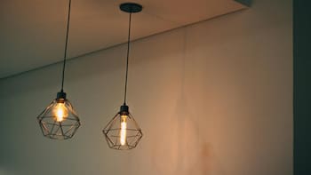 El precio de la luz para este sábado 14 de marzo de 2026: ¿cuáles son las horas más baratas y las más caras?