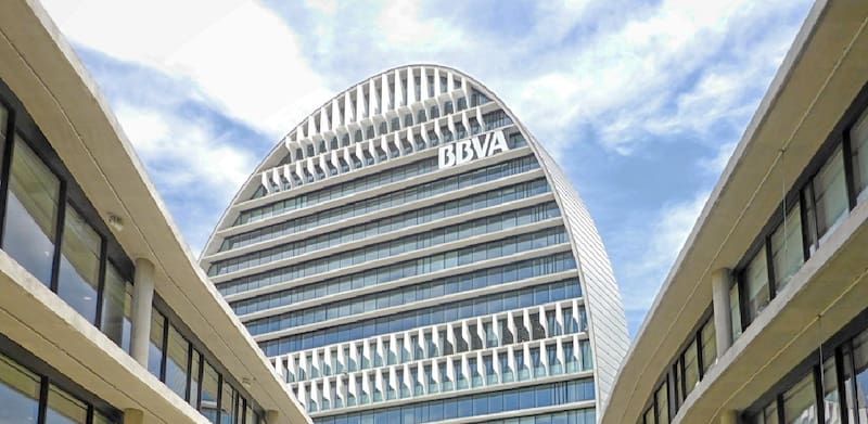 BBVA bate récord histórico en rentabilidad al ganar 6.51 millones y anuncia una nueva recompra de acciones por 2000 millones