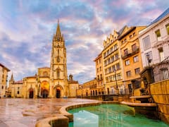 La ciudad medieval repleta de castillos y fantasía donde se hospeda Pedro Pascal y se consigue la mejor sidra.