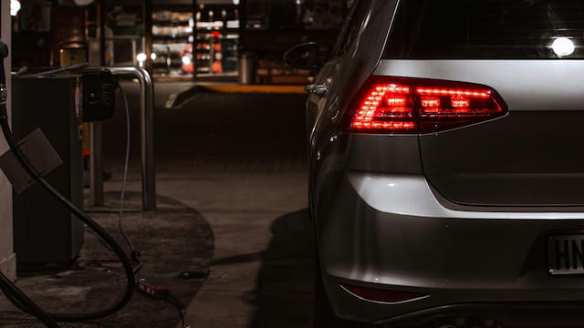 Precio del combustible HOY lunes 20 de abril: ¿cuánto sale el litro de gasolina y el del gasóleo?