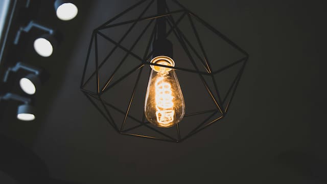 Precio de la luz HOY: estan serán las horas más baratas y las más caras este sábado 27 de diciembre