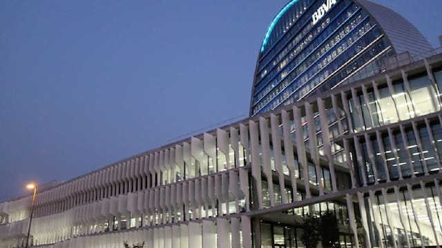 Así abre la cotización de BBVA este martes 05 de mayo, ¿cuál es el rendimiento de los dividendos?