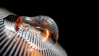 El precio de la luz para este viernes 9 de enero de 2026: ¿cuáles son las horas más baratas y las más caras?