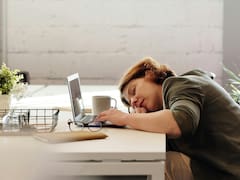 Qué significa soñar con un orinar, según la psicología y la IA