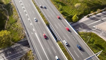 Hoy No Circula: los autos que no pueden transitar este lunes 1 de diciembre