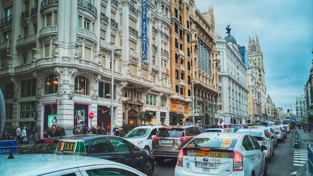 Atención conductores: los autos que tienen prohibido circular en CDMX y Edomex este miércoles 25 de marzo