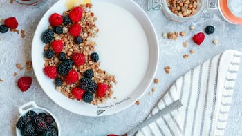 Yogur y crecimiento infantil: qué estimó un estudio sobre el consumo diario de este alimento