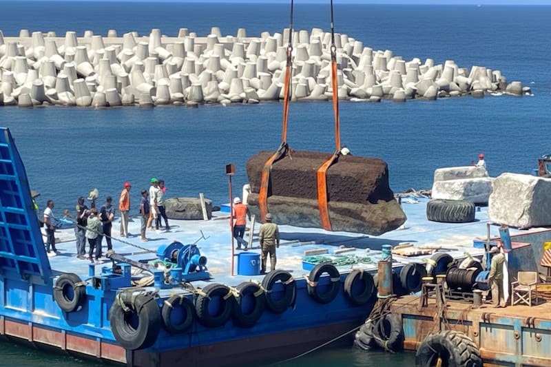 Los bloques fueron rescatados luego de tres décadas de investigaciones submarinas (Fuente: archivo).