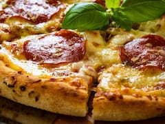 Exigen retirar de todos los supermercados la marca de pizza más pedida y prohíben su consumo: es por riesgo de infección total