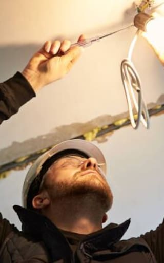 El Gobierno de Colombia obligará a todos los trabajadores a trabajar 42 horas por semana: los sueldos y prestaciones quedarán congelados