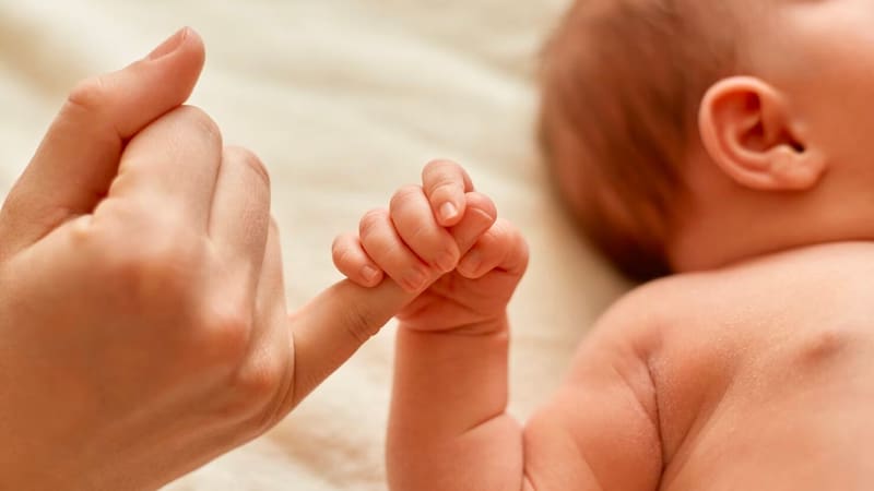 La inscripción de un recién nacido ya no requiere la acreditación de la unión formal o matrimonial entre los padres. Los detalles. (Fuente: Freepik)