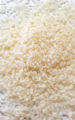 Arroz crudo con unas gotas de detergente en frasco: por qué recomiendan esta mezcla y para qué sirve