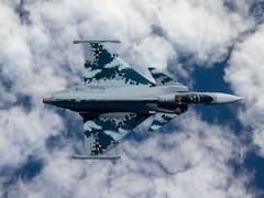 El ejército se alista: el Gobierno adquirió 17 aviones bélicos Gripen e inyectará más de 10 mil millones de dólares en defensa