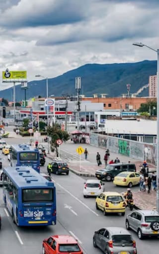 Impacto en el tráfico los sábados: Bogotá intensifica el pico y placa para automóviles con matrículas de afuera