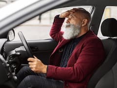 Fin de la licencia de conducir para los ancianos de 60 años: ya no podrán extender el documento si no cumplen este requisito