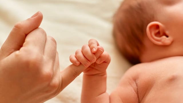 Confirmado por el Registro Civil | Los hijos serán anotados únicamente con el apellido de la madre si su padre no cumple este requisito