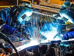 Oficial | El Gobierno de Colombia estableció un aumento salarial para los trabajadores públicos: van a cobrar millones