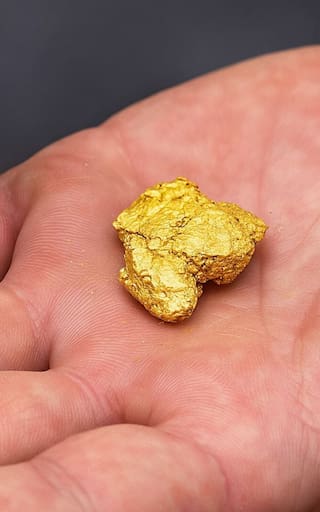 Todos lo desechan a la basura pero incluye oro de 22 quilates que puede costar miles de dólares