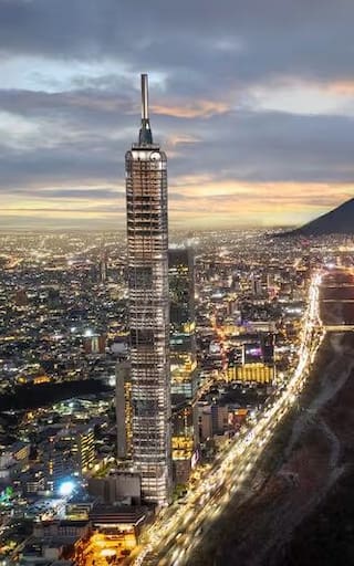 Así avanza uno de los edificios más elevados de América latina: se elevará a más de 470 metros de una reconocida metrópolis