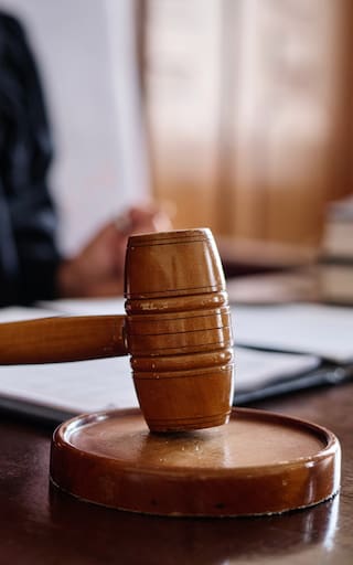Ya queda confirmado | La Corte Suprema frena el embargo total del salario y fija un tope obligatorio