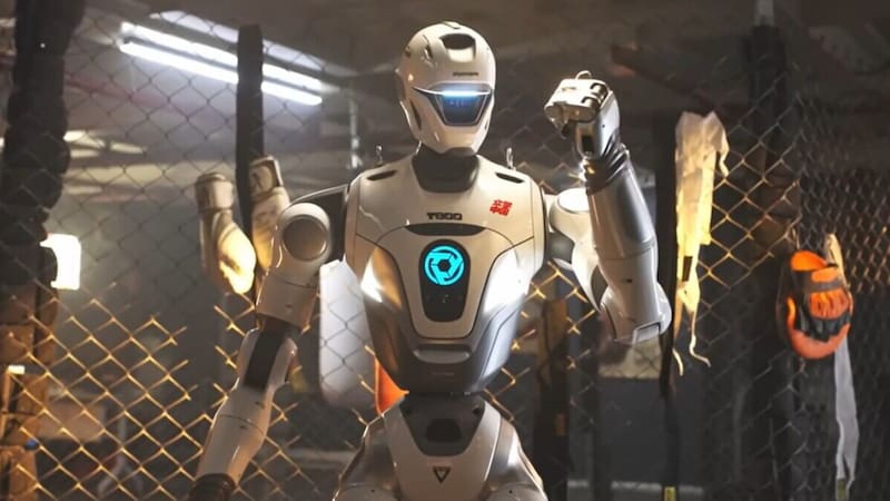 Un T800 innovador sugiere movimientos de combate similares a los humanos y genera interrogantes acerca de la automatización y la seguridad en el ámbito laboral.