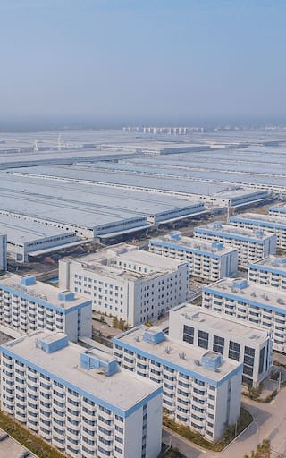 Erigen la planta más extensa del planeta: este centro industrial excede en dimensiones a relevantes urbes