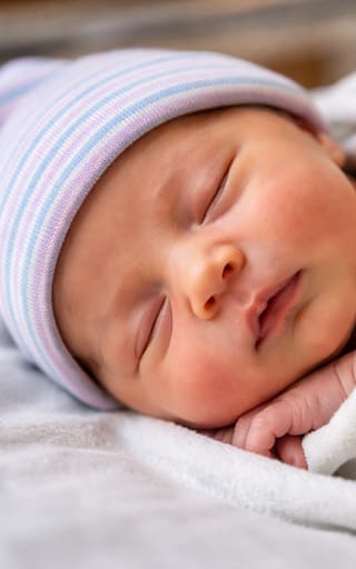 Ley de Registro Civil: las madres podrán imponer su apellido desde el nacimiento y cambiar el orden tradicional