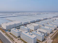 Levantan la fábrica más amplia del mundo: este centro industrial sobrepasa en tamaño a importantes metrópolis