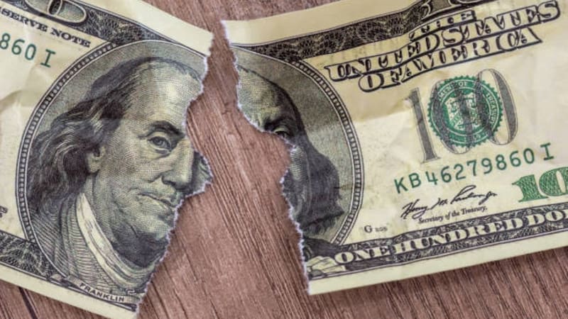 Cómo sustituir los billetes que quedan de circulación para que no disminuyan valor.