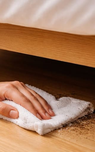 Aplicar vinagre debajo de la cama: para qué funciona y por qué cada vez más personas lo realizan