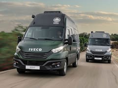 Iveco muestra su furgoneta camper perfecta para viajes largos: está equipada con ducha, cocina y zonas de descanso