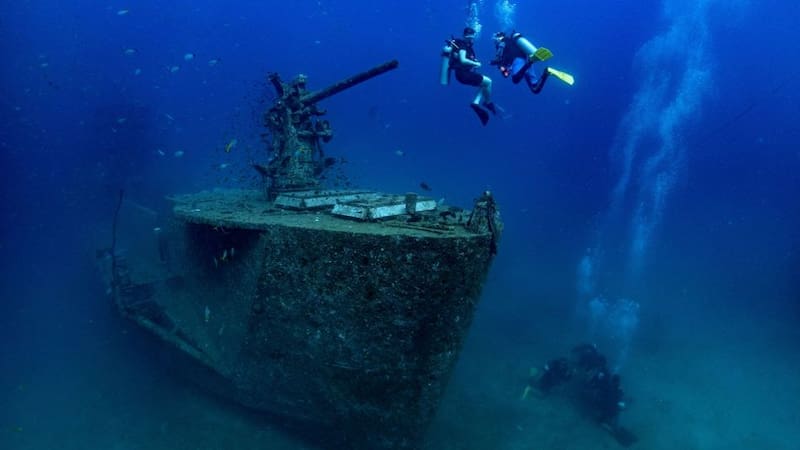 Un barco griego de 2400 años fue hallado intacto en el mar Negro gracias a las condiciones anóxicas del fondo marino. Un hallazgo sin precedentes en la arqueología submarina.