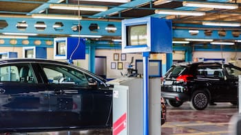 El Gobierno español revisará coche por coche para confirmar el cumplimiento de un requisito esencial de la DGT