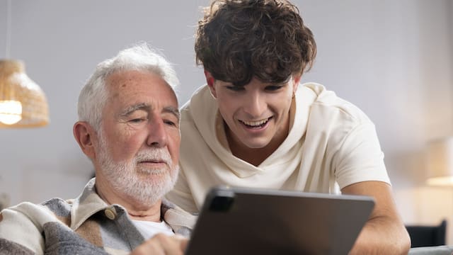 El Gobierno proporcionará una ayuda económica para todas las personas que convivan con jubilados mayores a 65 años