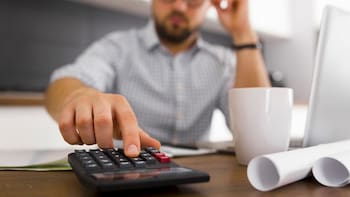 El Gobierno español asegura que aumentará los impuestos un 150% a quienes posean inmuebles vacíos por más de dos años