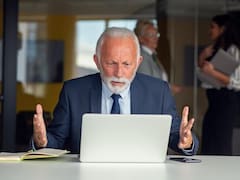 El Gobierno multará a los usuarios que ingresen o retiren dinero en efectivo de esta manera