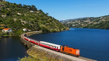 Escapadas: es uno de los mejores viajes en tren del mundo, sale de Portugal y cuesta menos de 15 euros