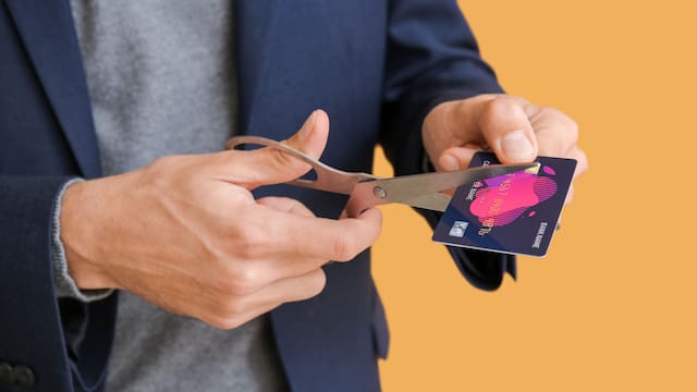 Tarjetas de crédito: los bancos ya toman medidas drásticas si se repite el pago mínimo