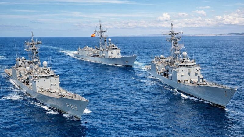 Confirmado por las Fuerzas Armadas | Anuncian una inversión de 1,24 millones para modernizar las fragatas más mortales del país. Fuente: Chatgpt