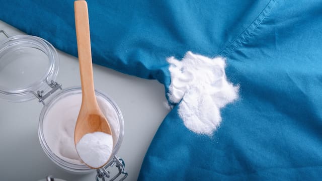 Mezclar una parte de agua oxigenada con tres de bicarbonato de sodio: para qué sirve y por qué recomiendan usar esta combinación