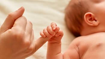 Adiós a la Ley del Registro Civil: el apellido materno se otorgará automáticamente en el acta de nacimiento si la Suprema Corte adopta esta decisión