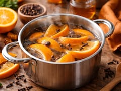 Hervir cáscara de naranja y clavo de olor: para qué funciona y por qué lo sugieren en el hogar