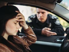 Confirmado | A partir de abril, el Gobierno obligará a pagar multas de 750 dólares y confiscará las licencias de conducir de todas las personas que hagan esto