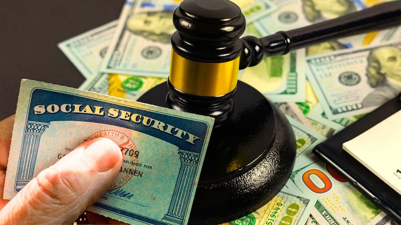 El Gobierno de los Estados Unidos permite la combinación de ambos programas si la persona demuestra que cumple con los requisitos de elegibilidad. Fuente: Archivo.