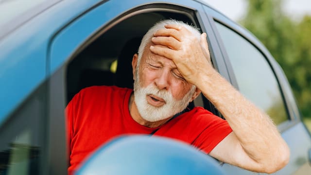 Adiós a la licencia de conducir para las personas mayores: no podrán renovar el carnet si no cumplen este requisito