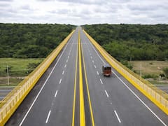 Construyen las autopistas más modernas de América Latina y en tiempo récord: ahora se viaja casi el doble de rápido