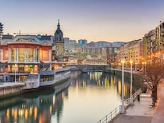 Es la localidad más alegre de España, esta a 40 minutos de Bilbao y es un sueño de cuentos