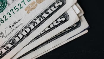 Peso colombiano: a cuánto cerró la cotización este martes 27 de enero